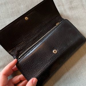 Marc by Marc Jacobs Classic Q Core Long Trifold Wallet in Black